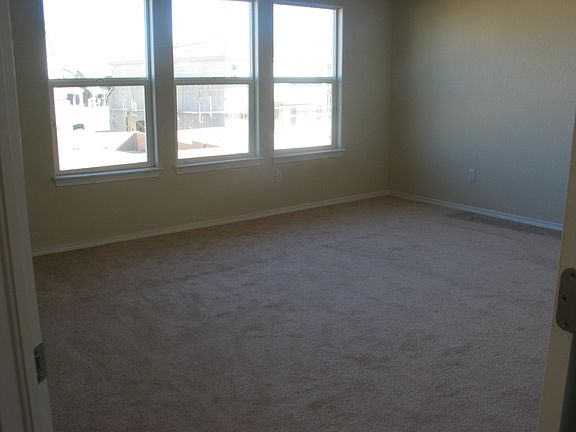 4th image of 10216 Nacimiento St NW