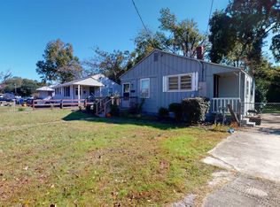 422 Nelson Dr, Jacksonville, NC 28540