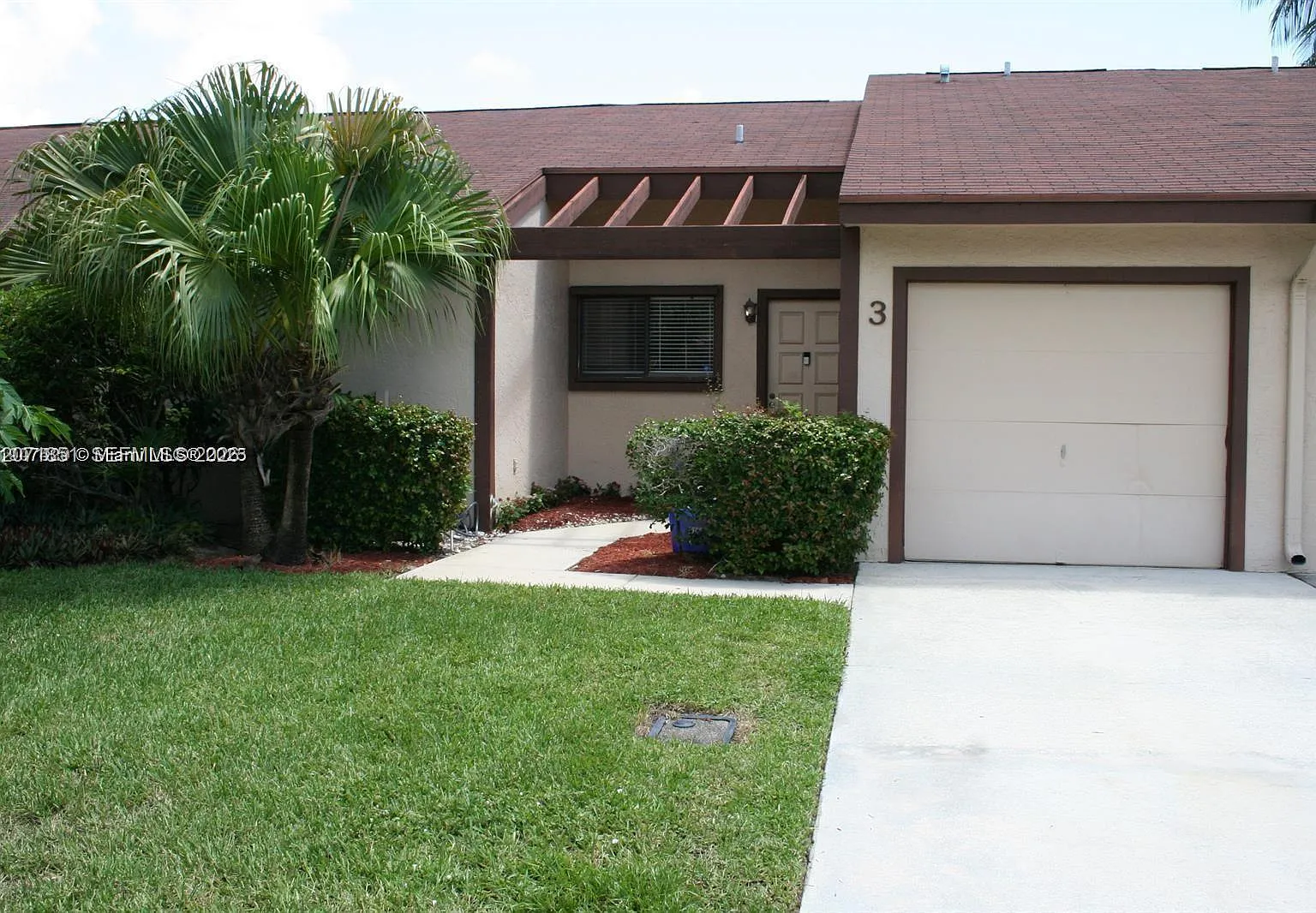 Boynton Lakes 1 — Photo 1
