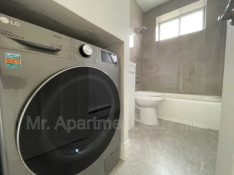 1284 Fennell Ave E #5 — Photo 12