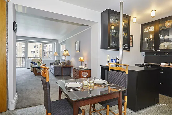 Sold by Christie's International Real Estate Group, LLC | media 16