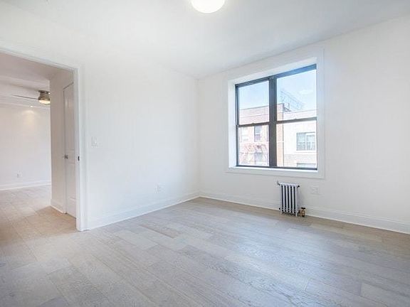 3rd image of 364 Lincoln Pl APT E10