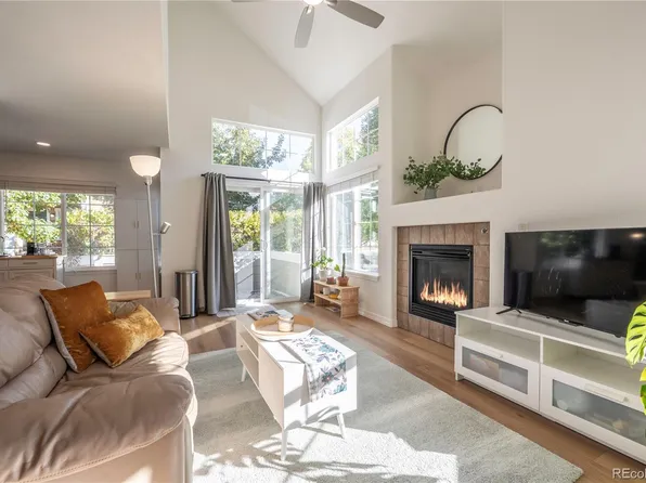 805 Summerhawk Drive #L69, Longmont, CO 80504