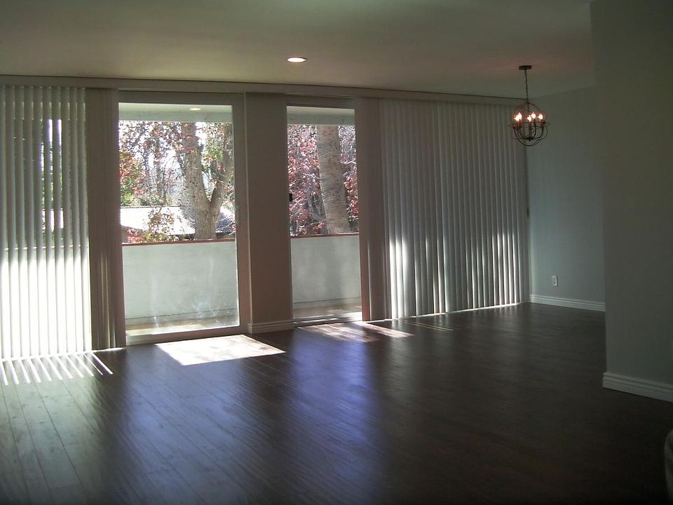 Very large living room and dining combination. The big balco