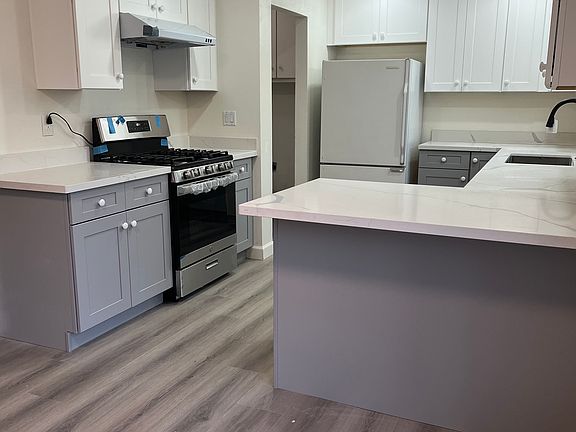 kitchen with bar table