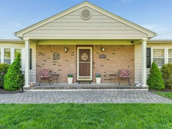 58 Dewey Ave, High Bridge Boro, NJ 08829