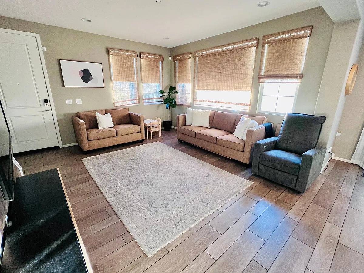 Building Photo - 1825 Alcala Ct