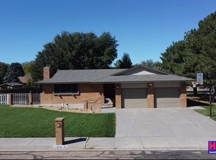 2411 Caseys Dr, Garden City, KS 67846