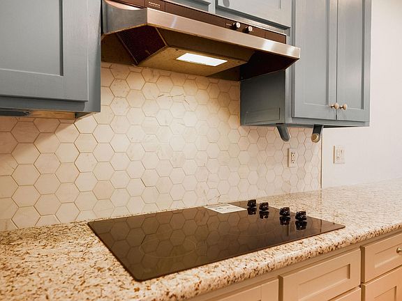 5th image of 17 Frontera Cir