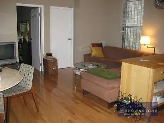 Sold by Brownstone Real Estate | media 20