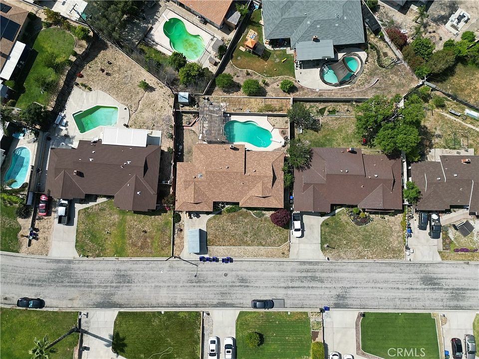 1st image of 25785 Toluca Dr