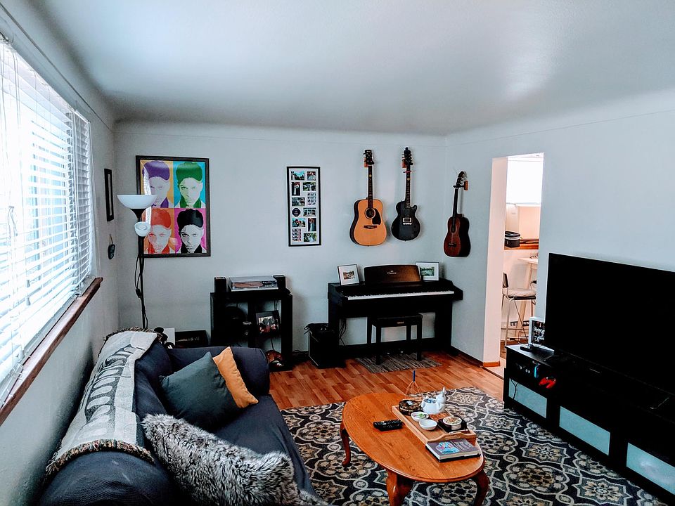 1st image of 1765 Carroll Ave APT 2