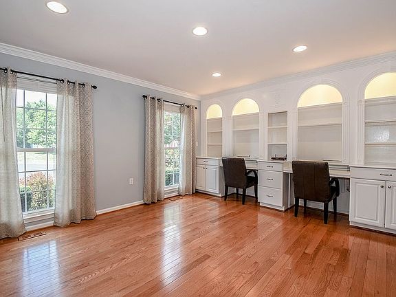 5th image of 20773 Dewberry Ct