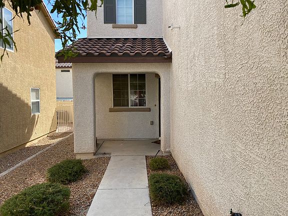 4th image of 9089 Alex Creek Ave