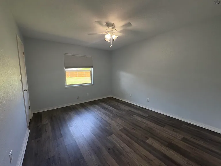 1 Surrey Cir — Photo 23