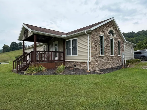 19 Parley Ln, Buckhannon, WV 26201
