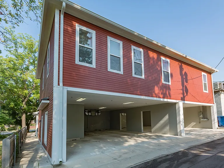 632 N College Ave — Photo 16