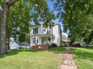 2300 E 29th St, Des Moines, IA 50317
