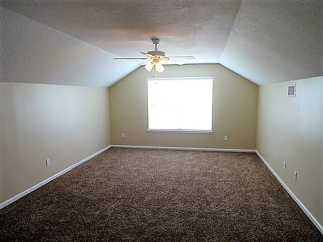 1904 Abercrombie Ln — Photo 13