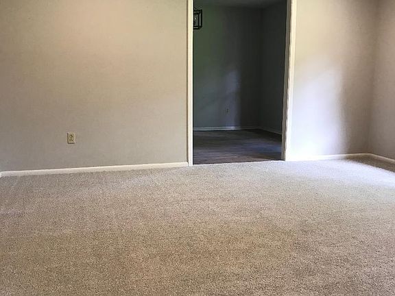 5th image of 275 Beech Dr