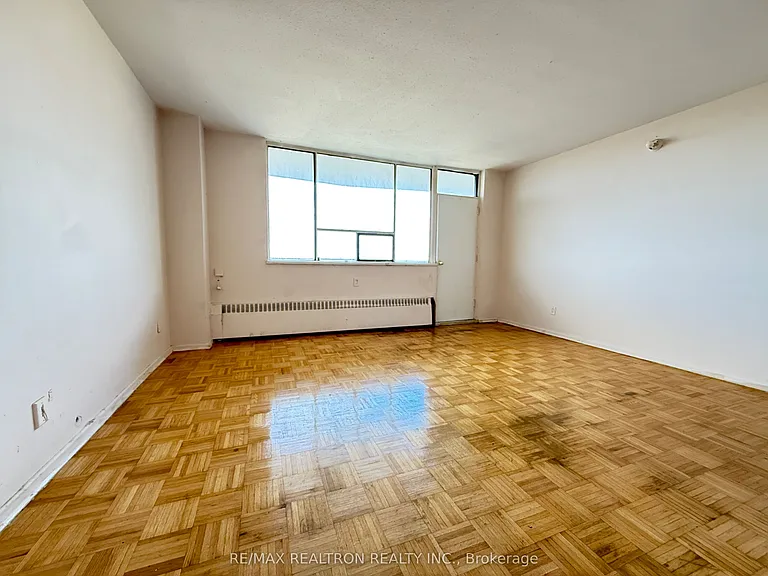 500 Dawes Rd #1203 — Photo 1