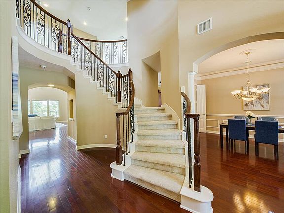 3rd image of 12419 N Thomas Shore Ct