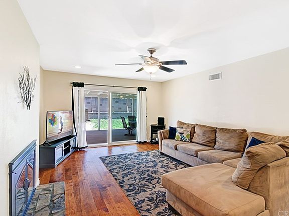3rd image of 13239 Cranston Ave