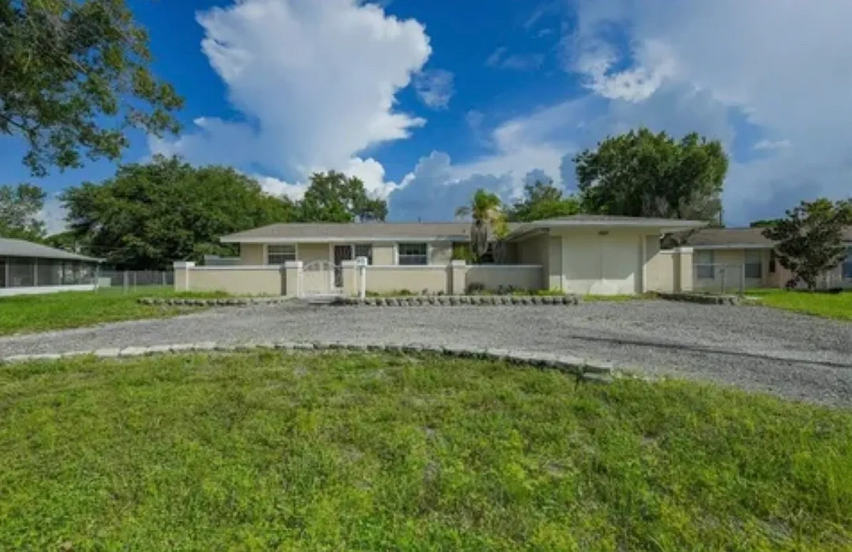 Magellan Dr, Sarasota — Photo 1