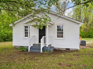 895 Stewart Rd, Four Oaks, NC 27524