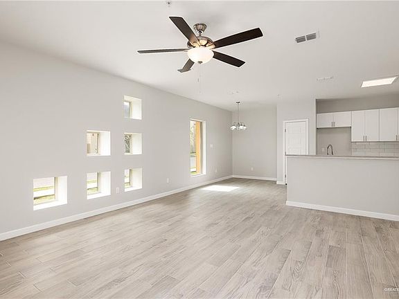 3rd image of 1205 E Camellia Ave Unit 3