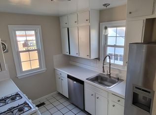 8709 Grant St, Bethesda, MD 20817