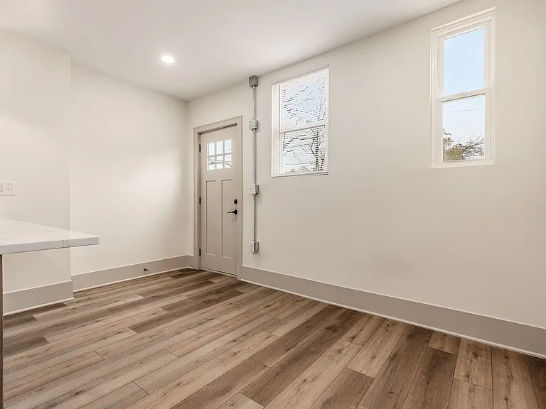 818 S Champion Ave — Photo 18