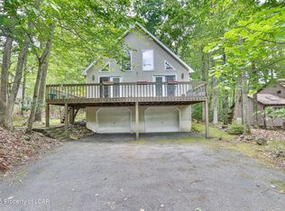 145 Bear Run Dr, Drums, PA 18222