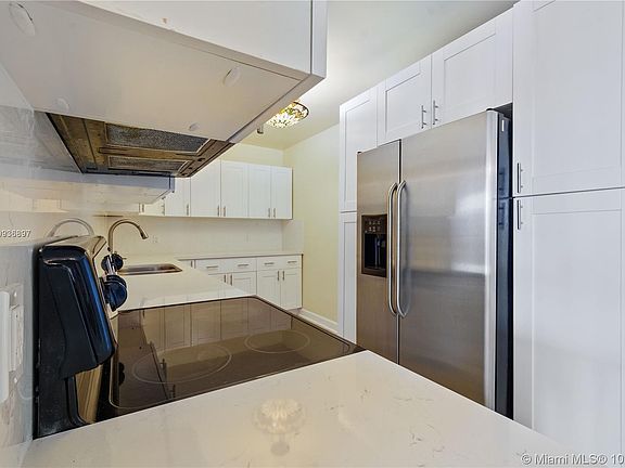 2nd image of 401 69th St APT 600