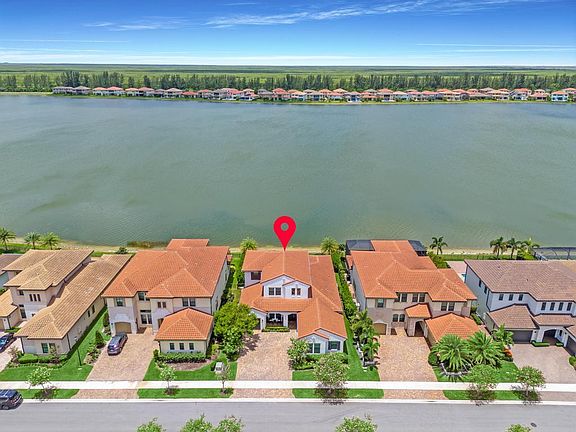3rd image of 9045 Parkland Bay Drive