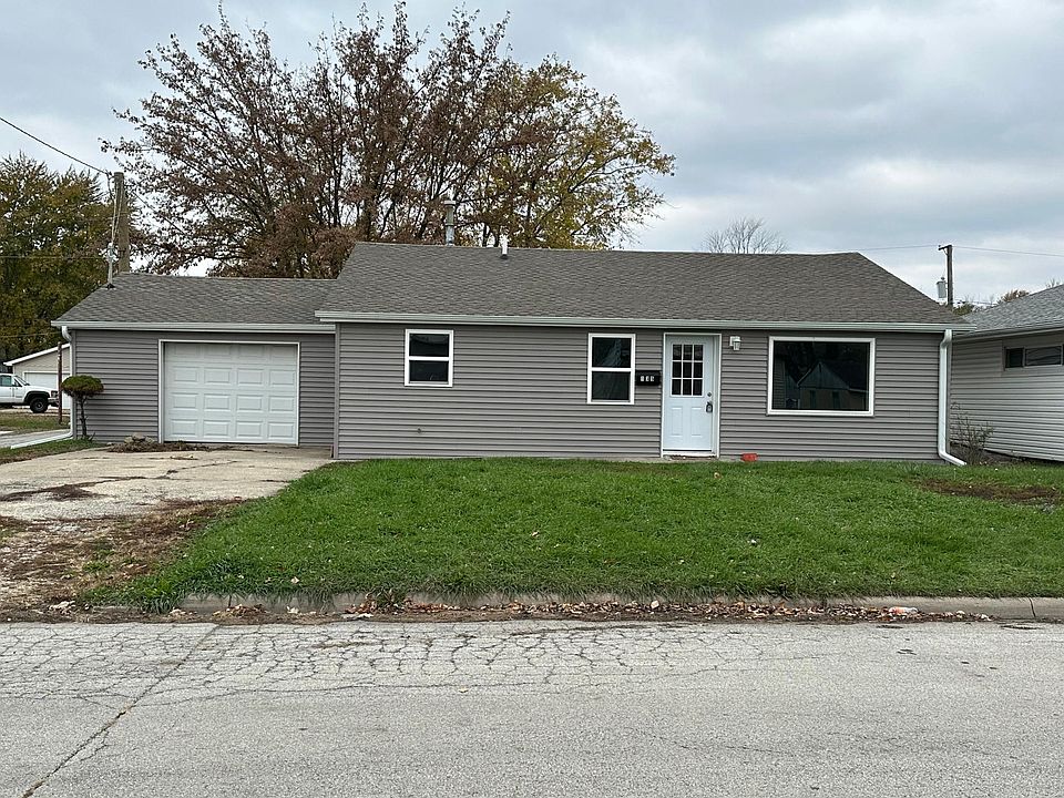 1st image of 135 N La Salle Ave