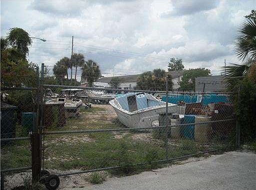 4th image of 1200 S 14th St