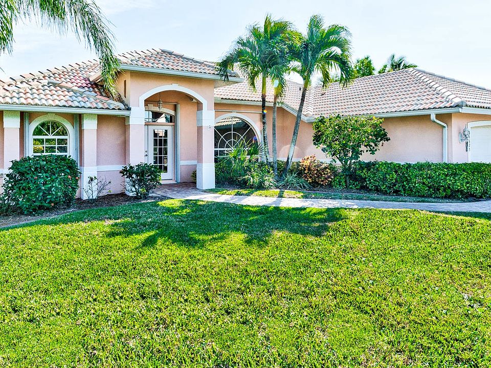 1st image of 4625 SW 23rd Ave