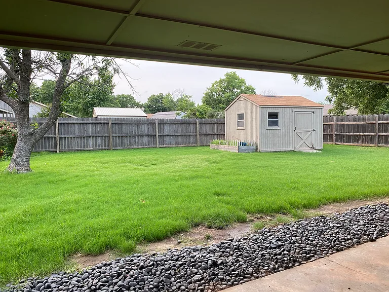 2506 Franklin Dr — Photo 21