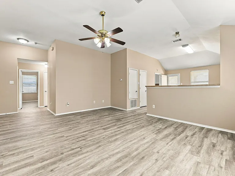 1112 Shearwater Ave — Photo 5