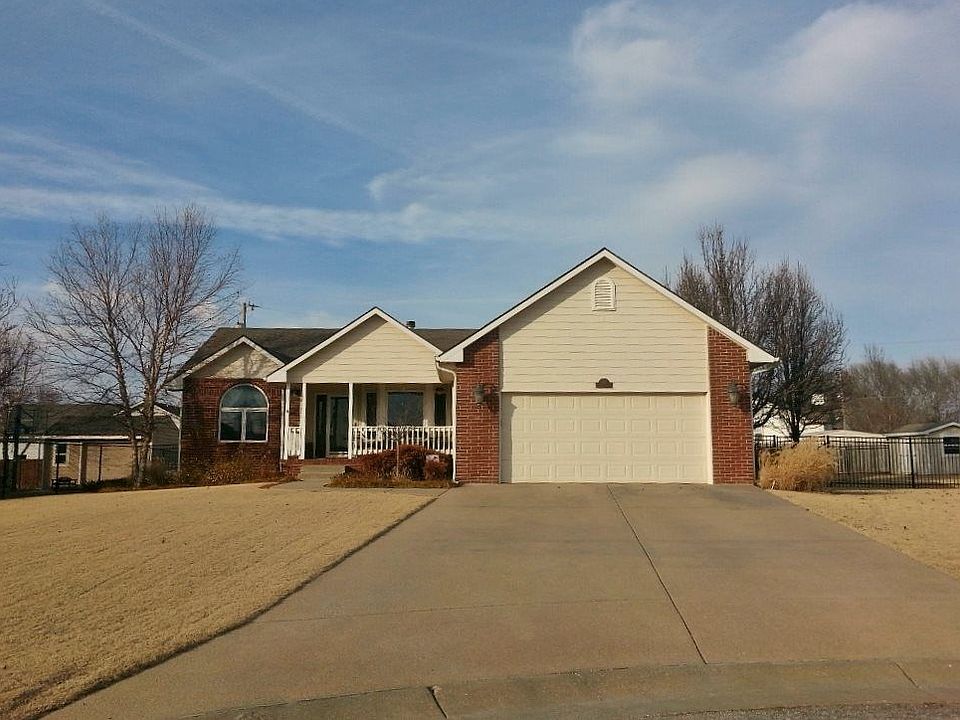 1st image of 1415 E Erie Ct