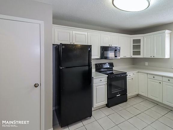 5th image of 3410 Palomino Dr