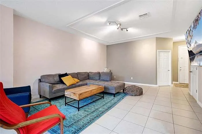 4764 Cliveden Loop — Photo 4