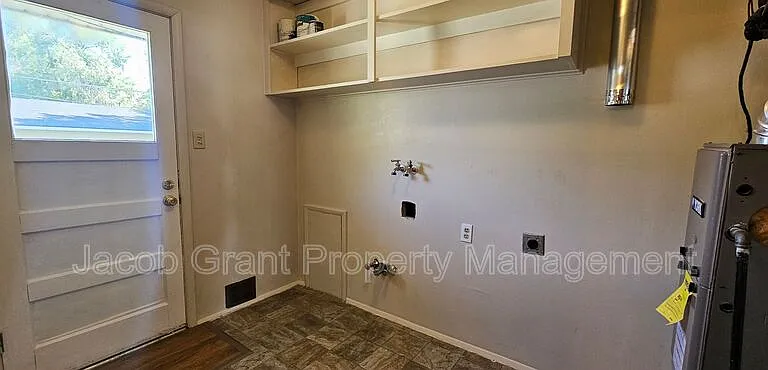 298 W 17th St #288 — Photo 5