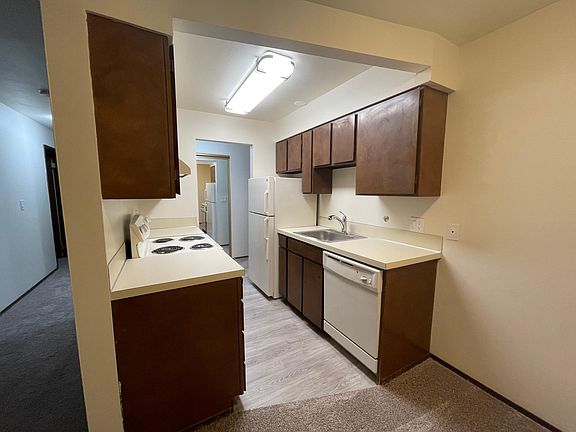2nd image of 2031 Franklin Ave E APT 403