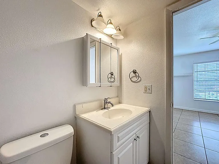 5977 Village Cir #5977 — Photo 33