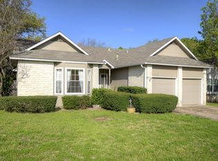 12508 Hunters Chase Dr, Austin, TX 78729