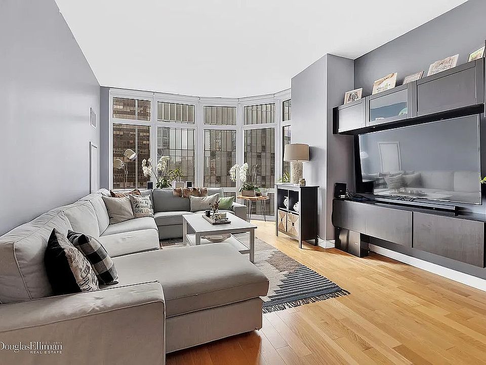 1st image of 555 W 59th St APT 19C