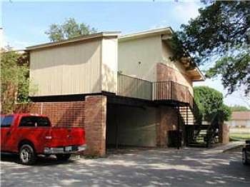 1st image of 1016 Bois Darc St APT A