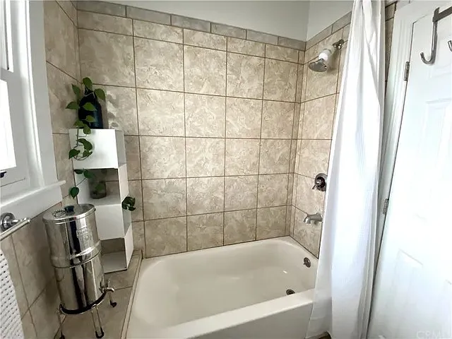 4125 S Figueroa St #407 — Photo 11
